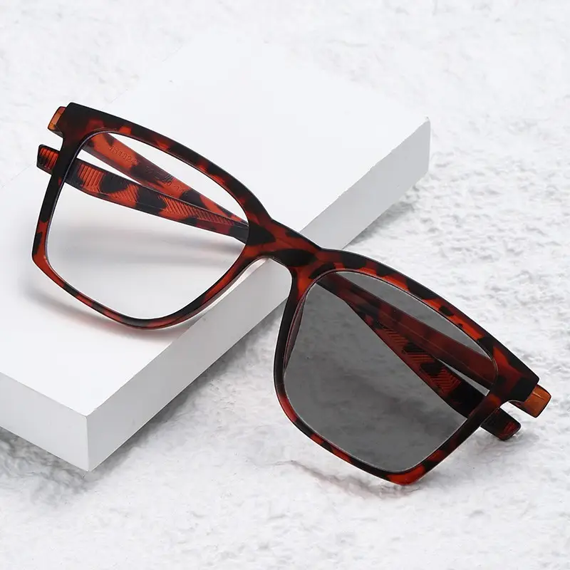 Crafting Resin - Photochromic Myopia Glasses Black Frame Exquisitely